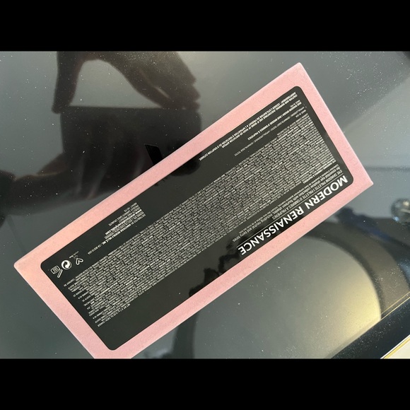 Modern renaissance Anastasia Beverly Hills make up pallet - Picture 4 of 6